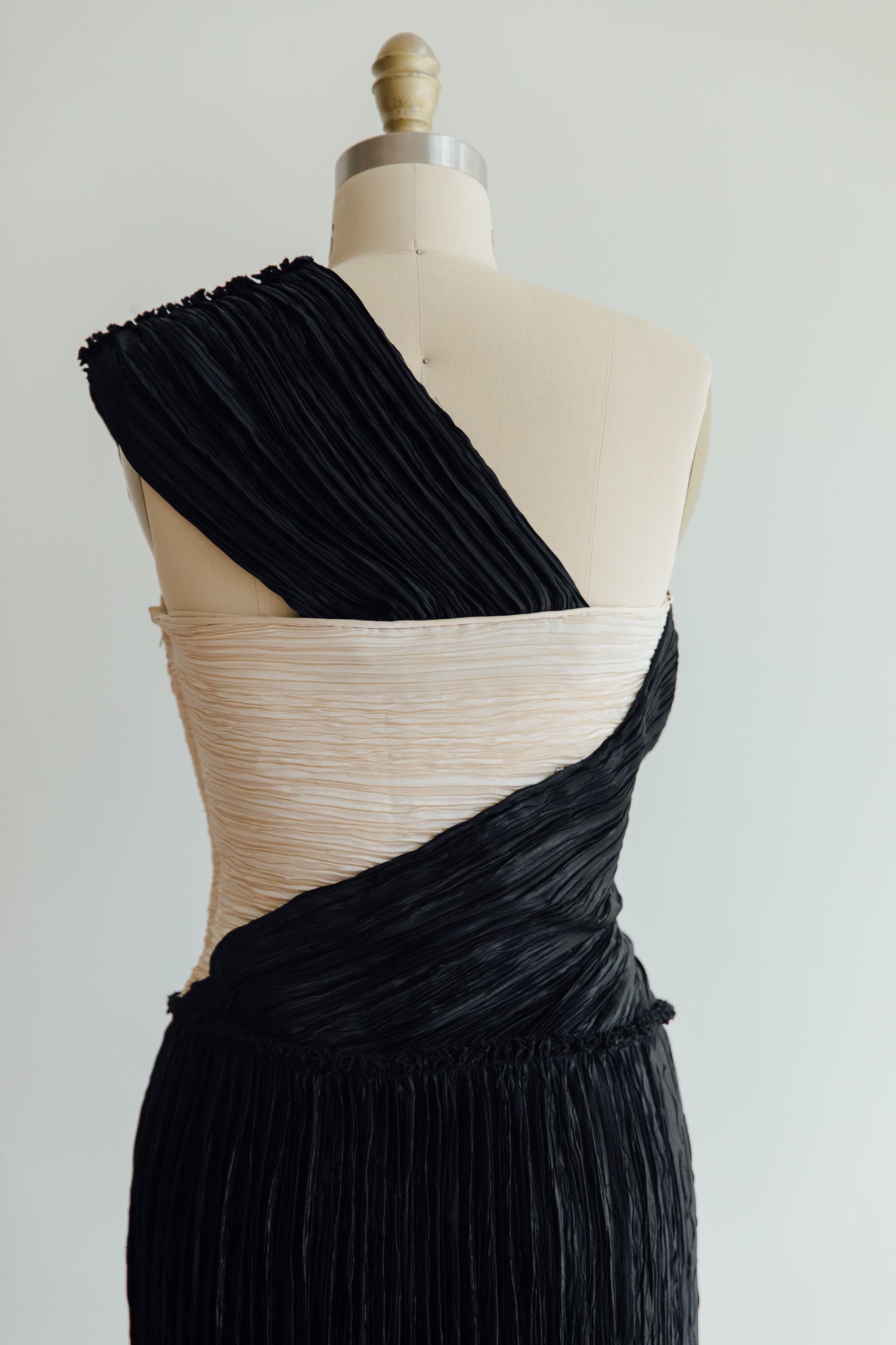 Mary McFadden One-Shoulder Column Gown