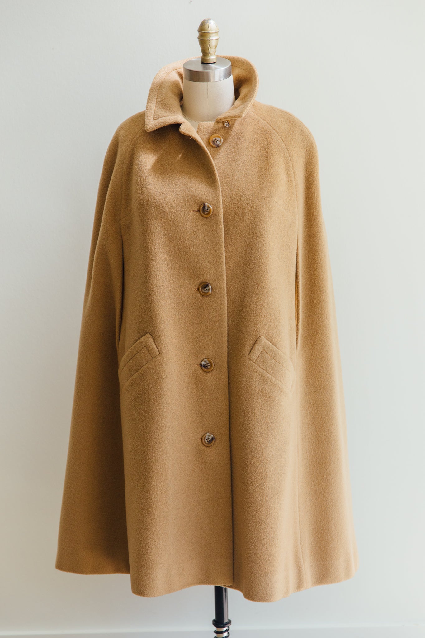 Leslie Shoppe Camel Cape