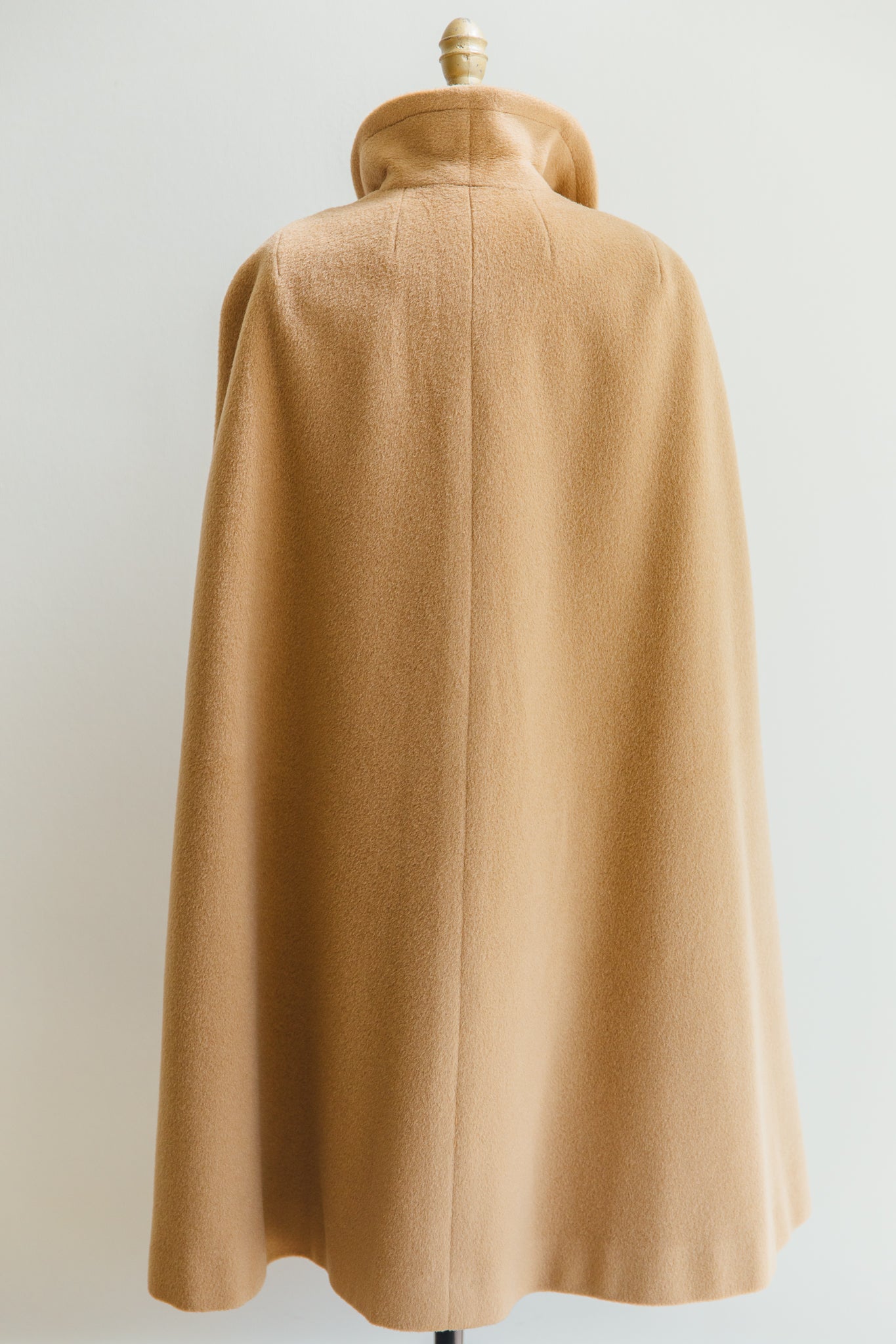 Leslie Shoppe Camel Cape