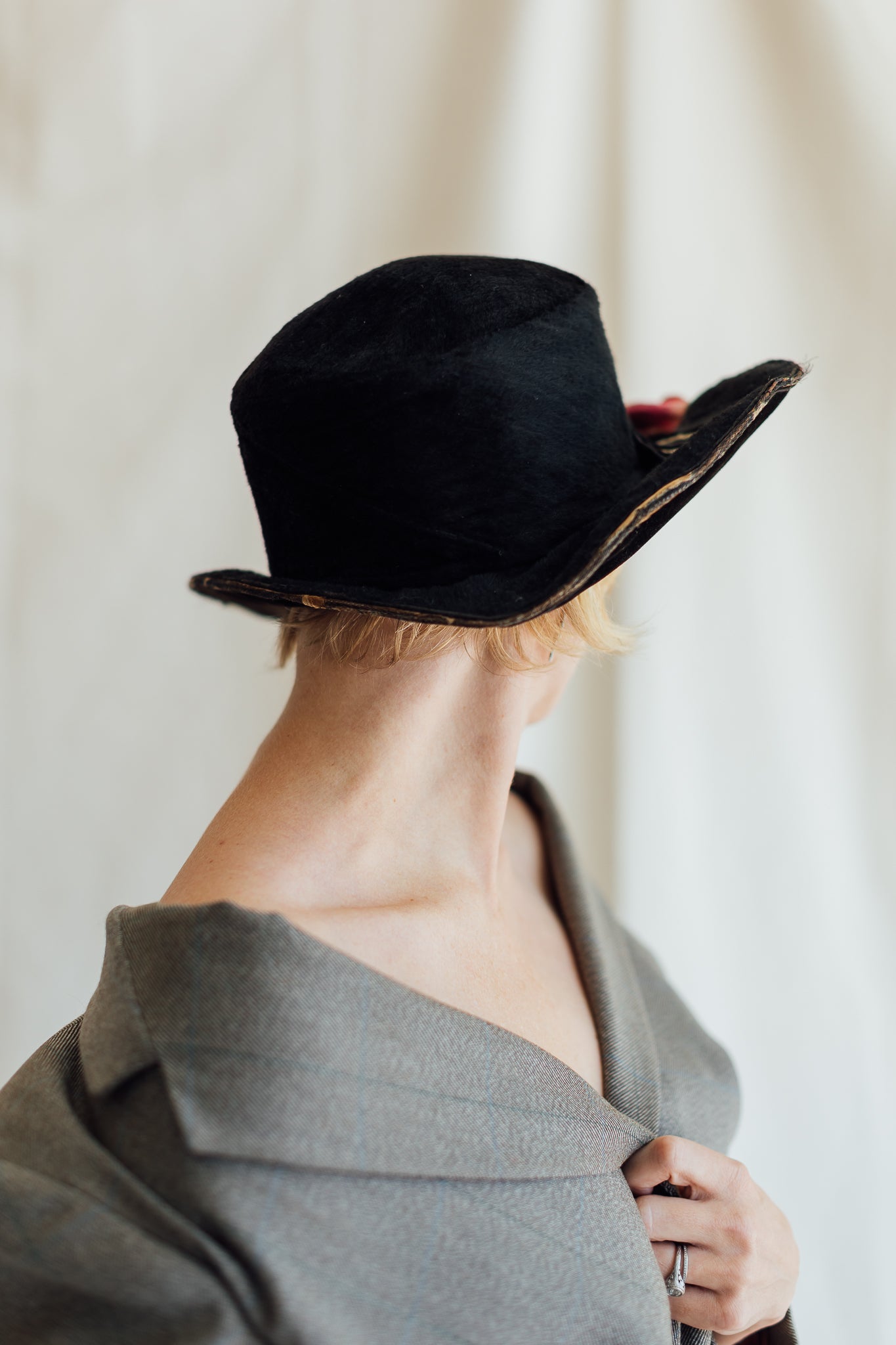 1920's Beaver and Velvet Wide-Brim Cloche Hat