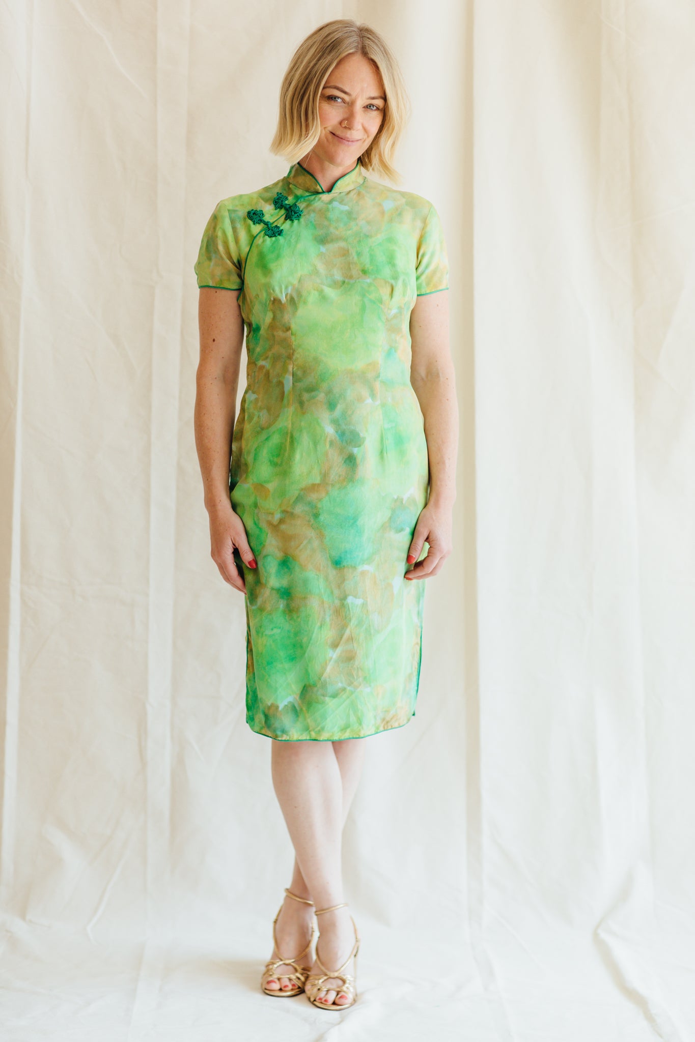 Green Abstract Cheongsam-Style Silk Dress