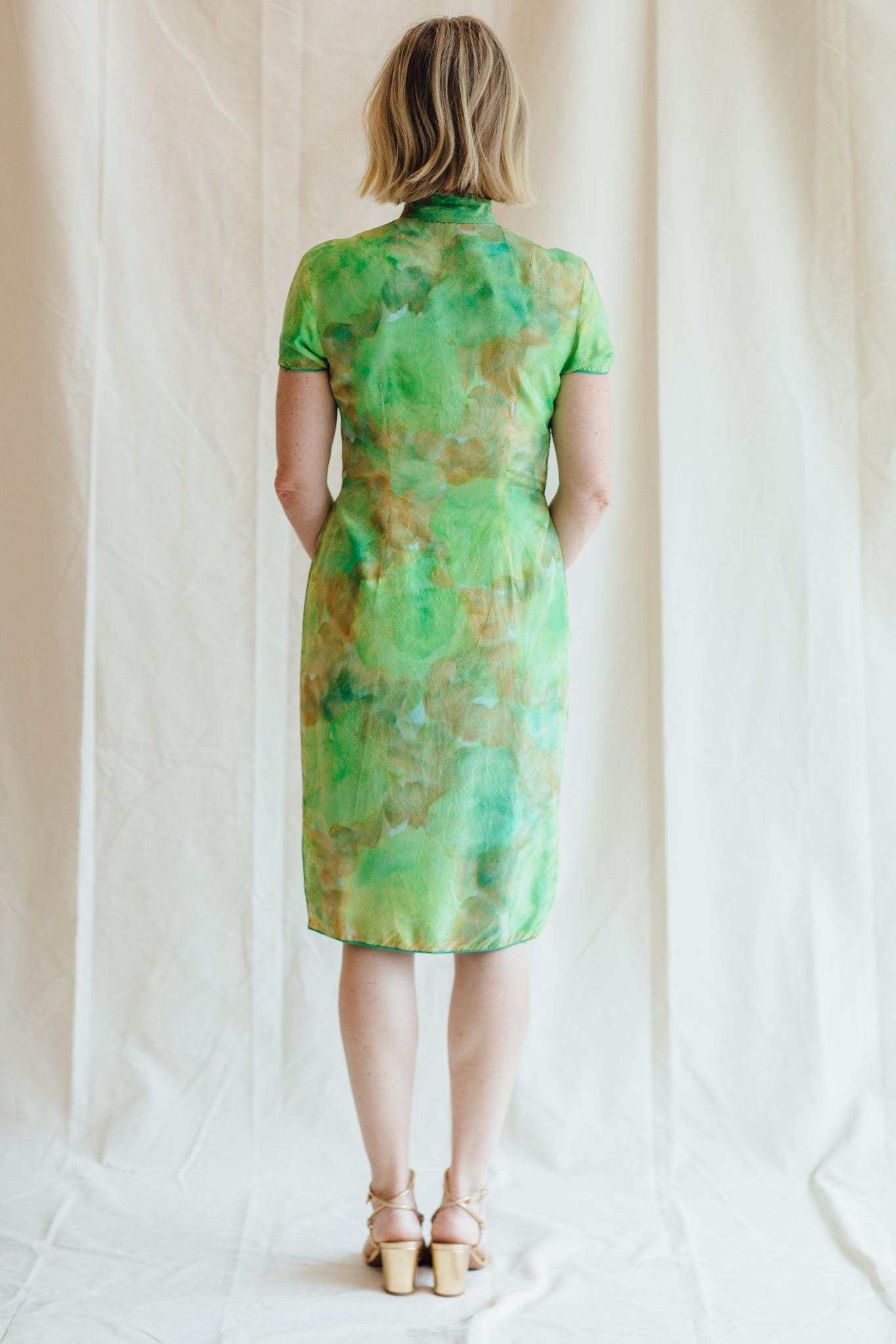 Green Abstract Cheongsam-Style Silk Dress