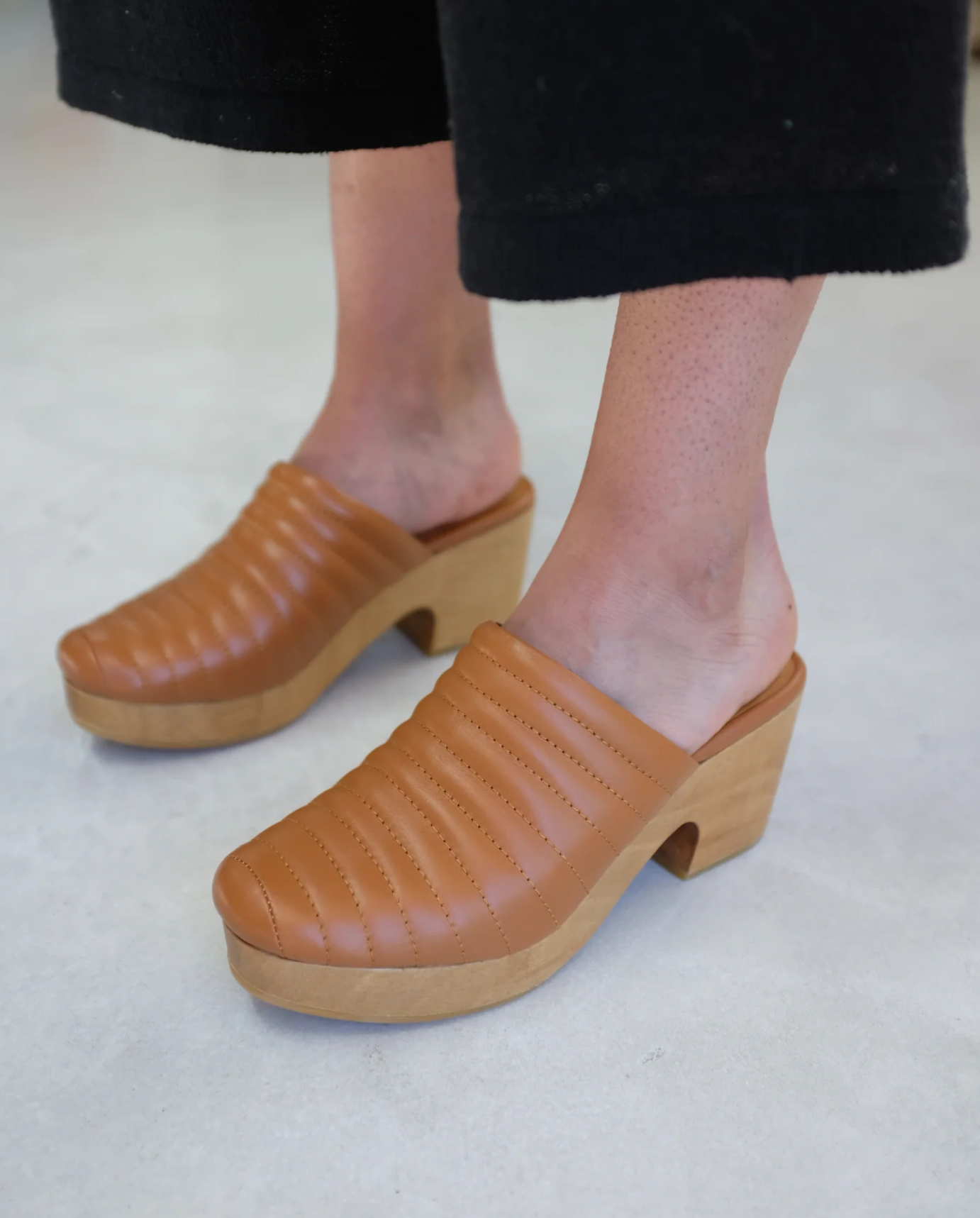 Beklina Ribbed Clog Cocoa