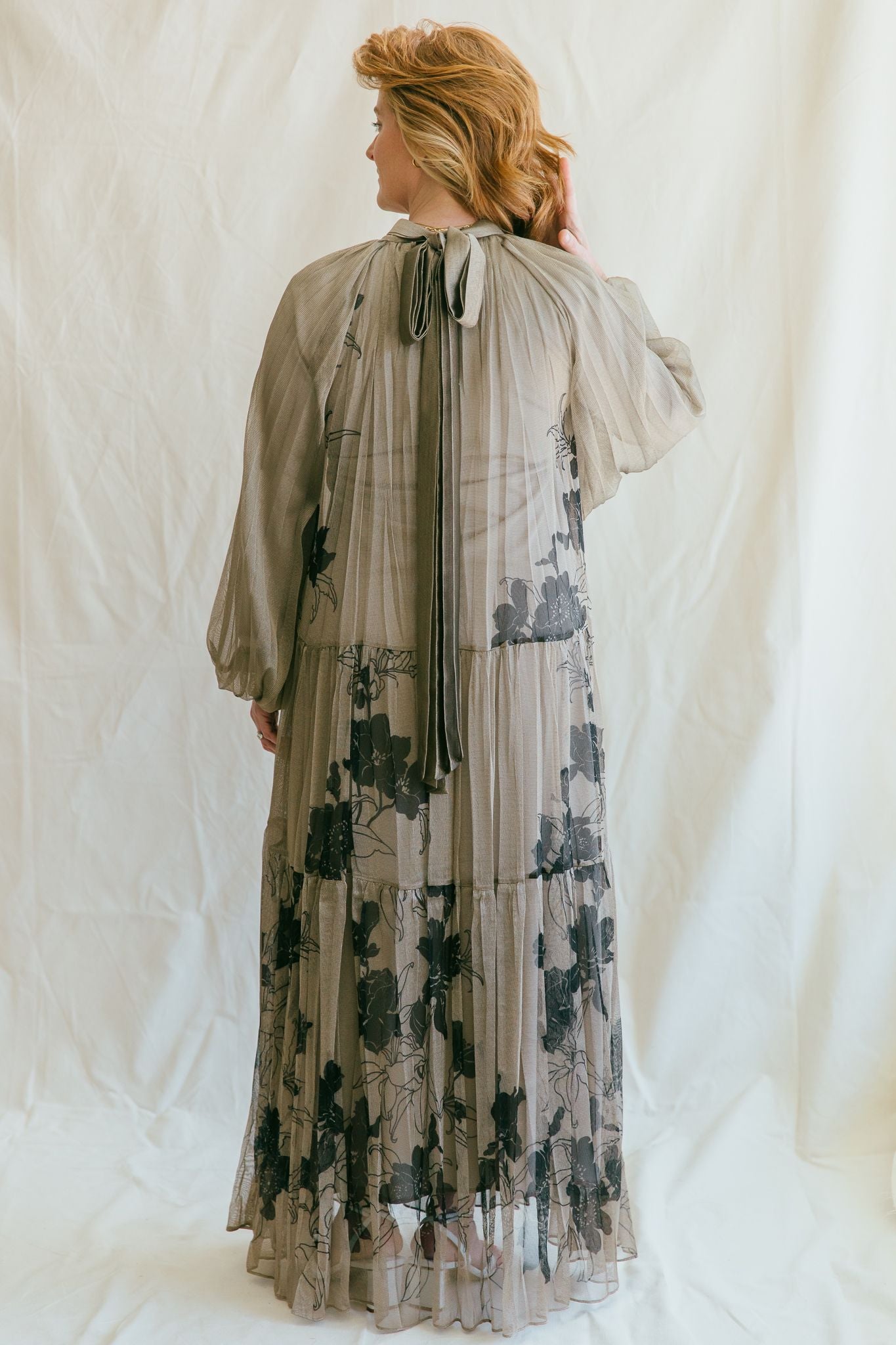 QUI Privé Gold Dress