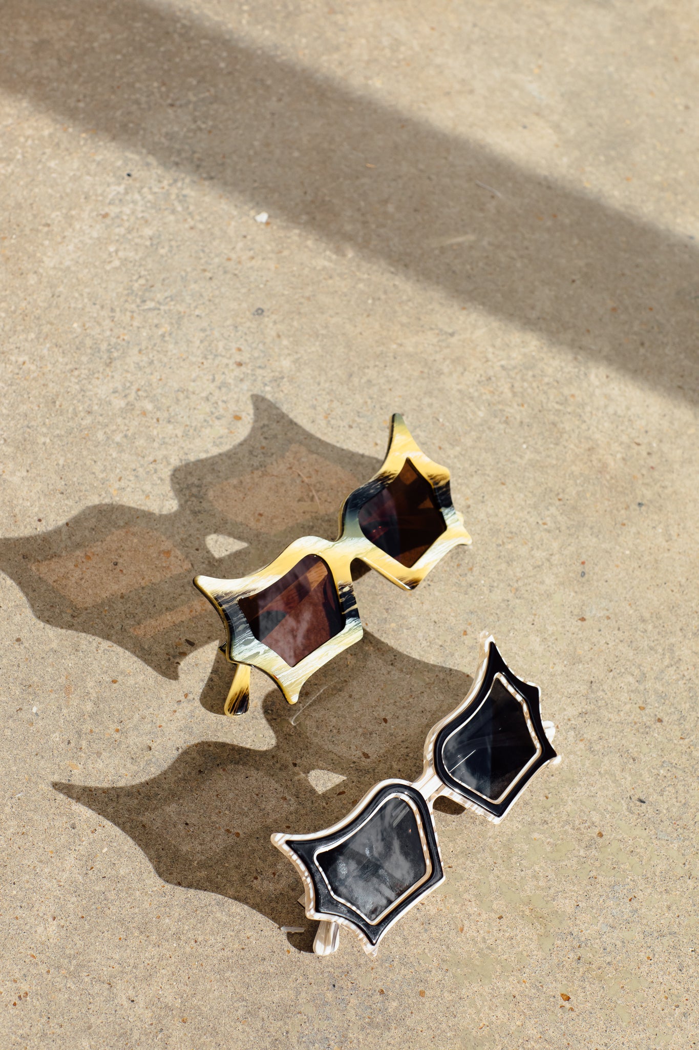 Guggenheim Glasses - Black