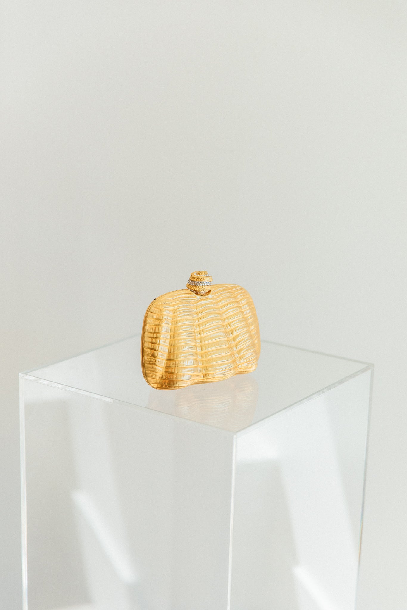 La Regale Gold Shell Clutch
