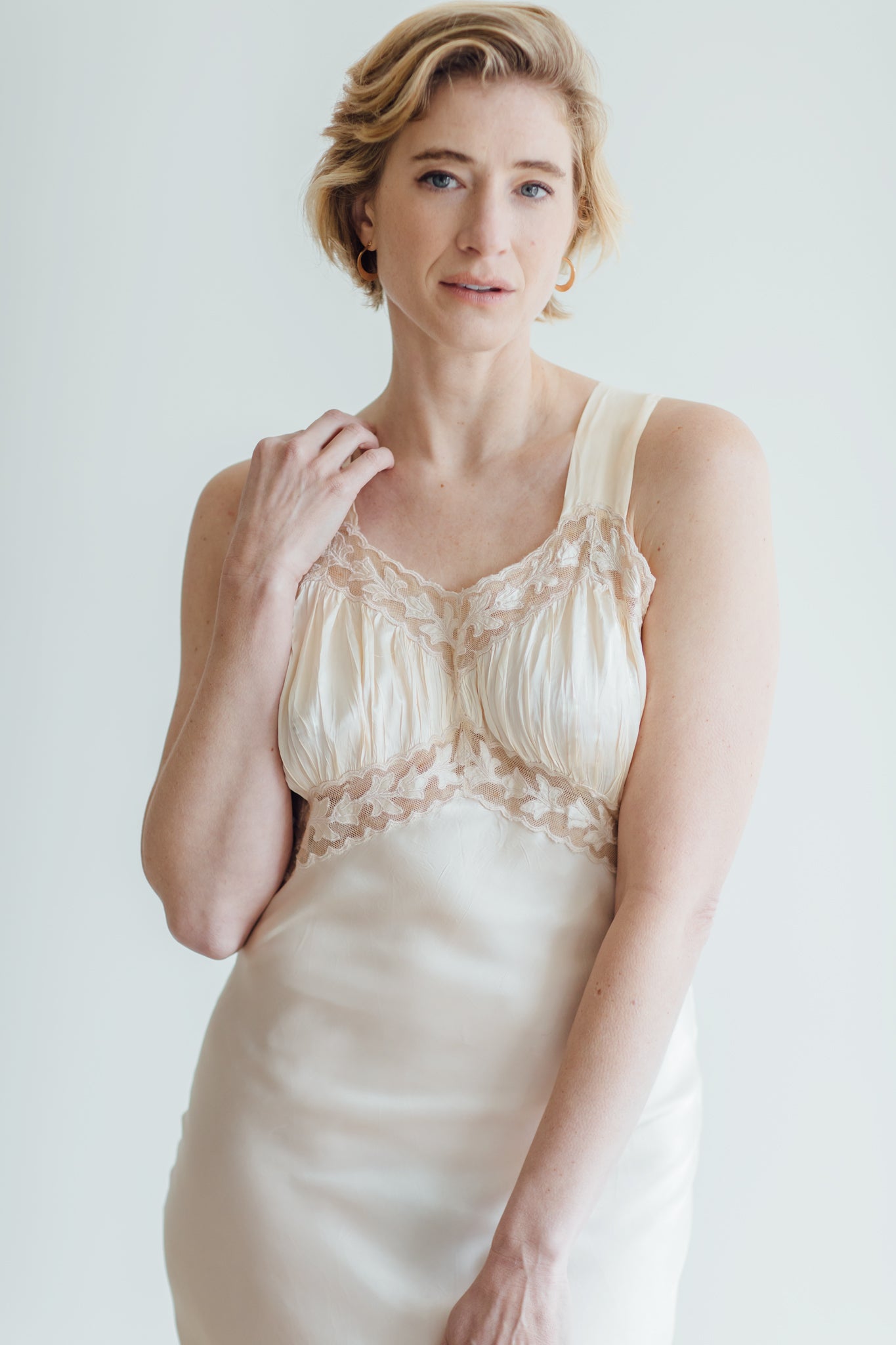 1940s Ivory Silk & Lace Nightgown