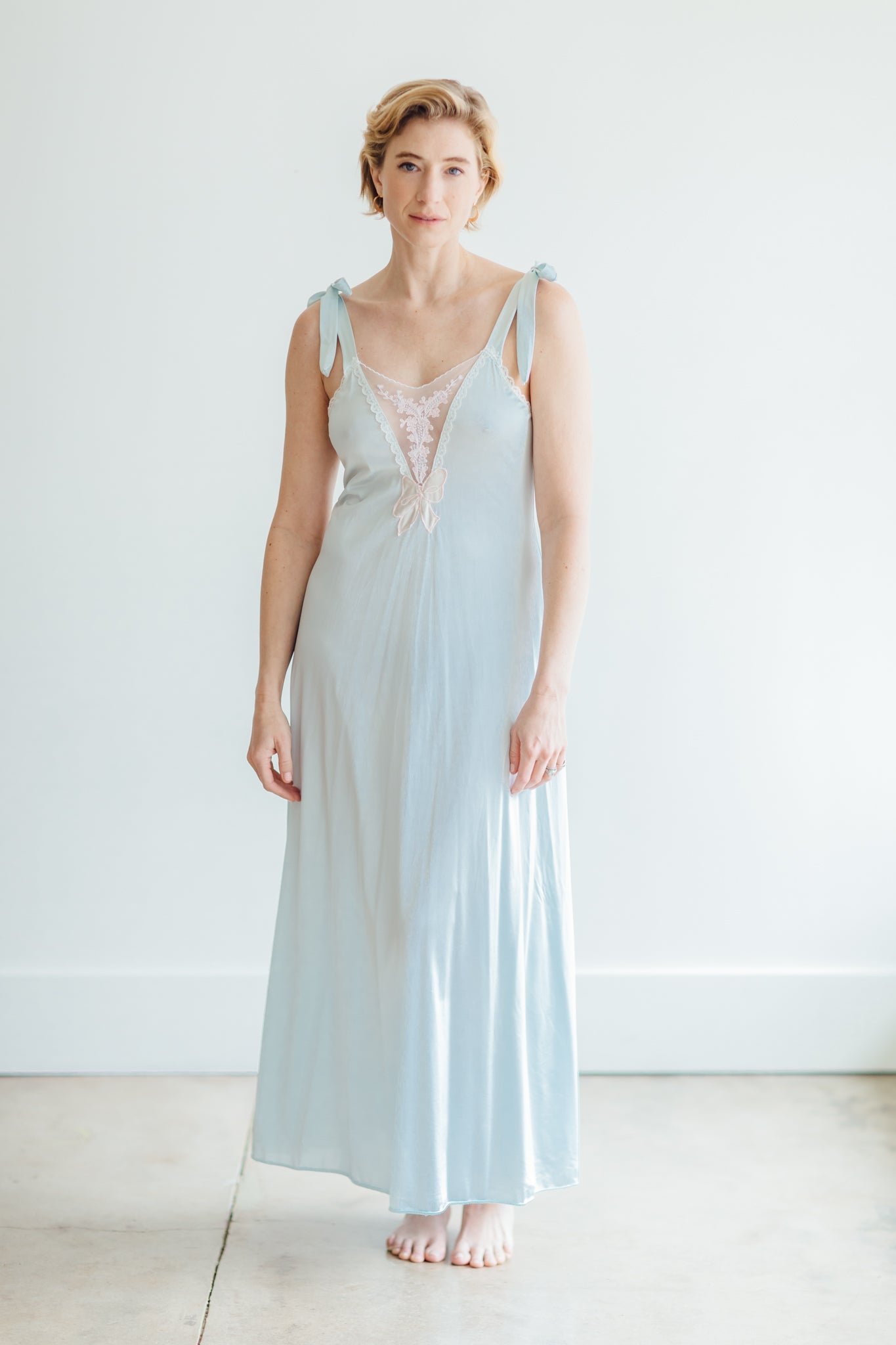 Vanity Fair Pastel Lace Negligee