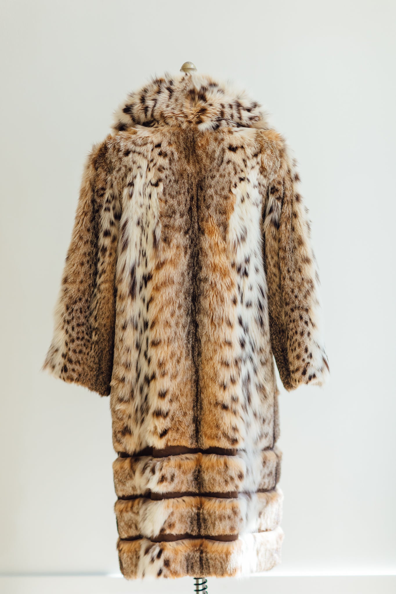 Veloquin Full-Length Lynx Coat