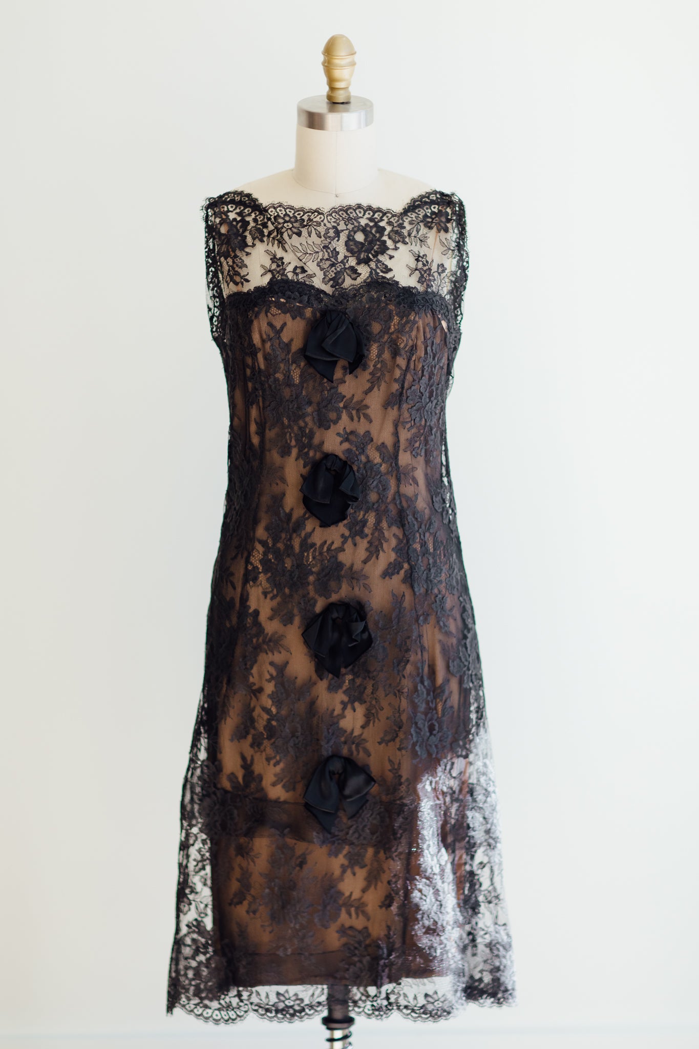 Lotte Black Lace Dress