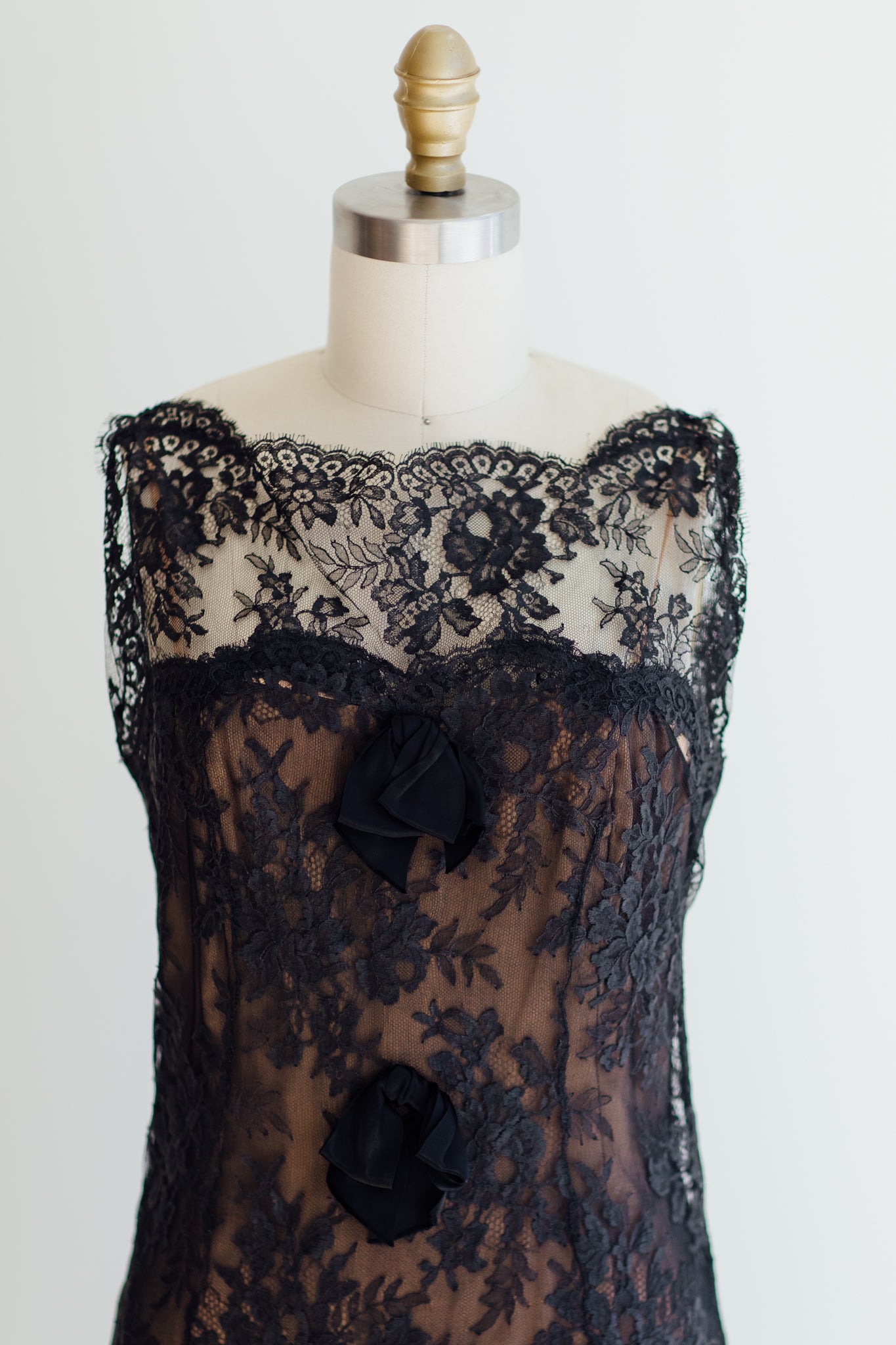 Lotte Black Lace Dress