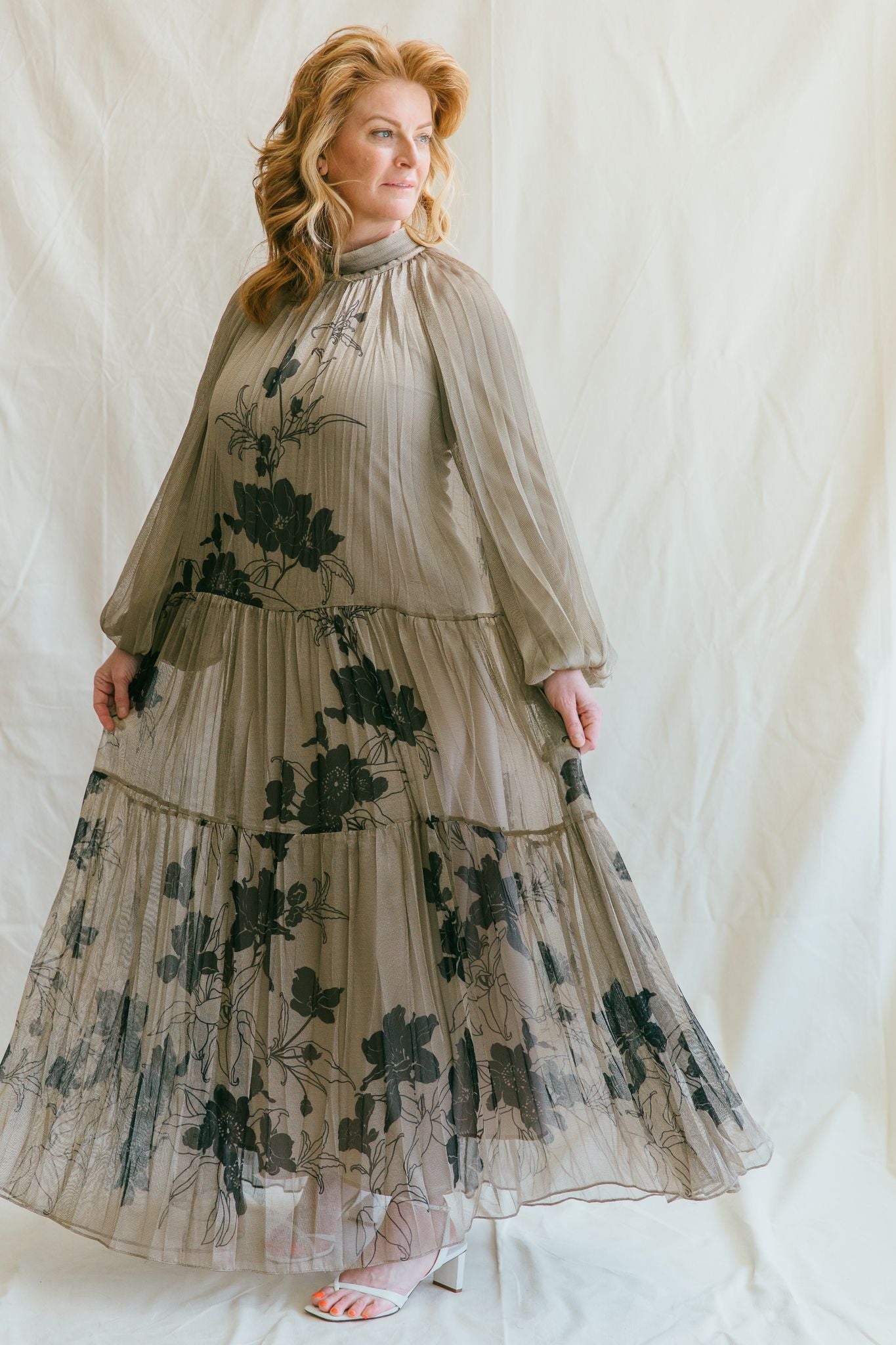 QUI Privé Gold Dress