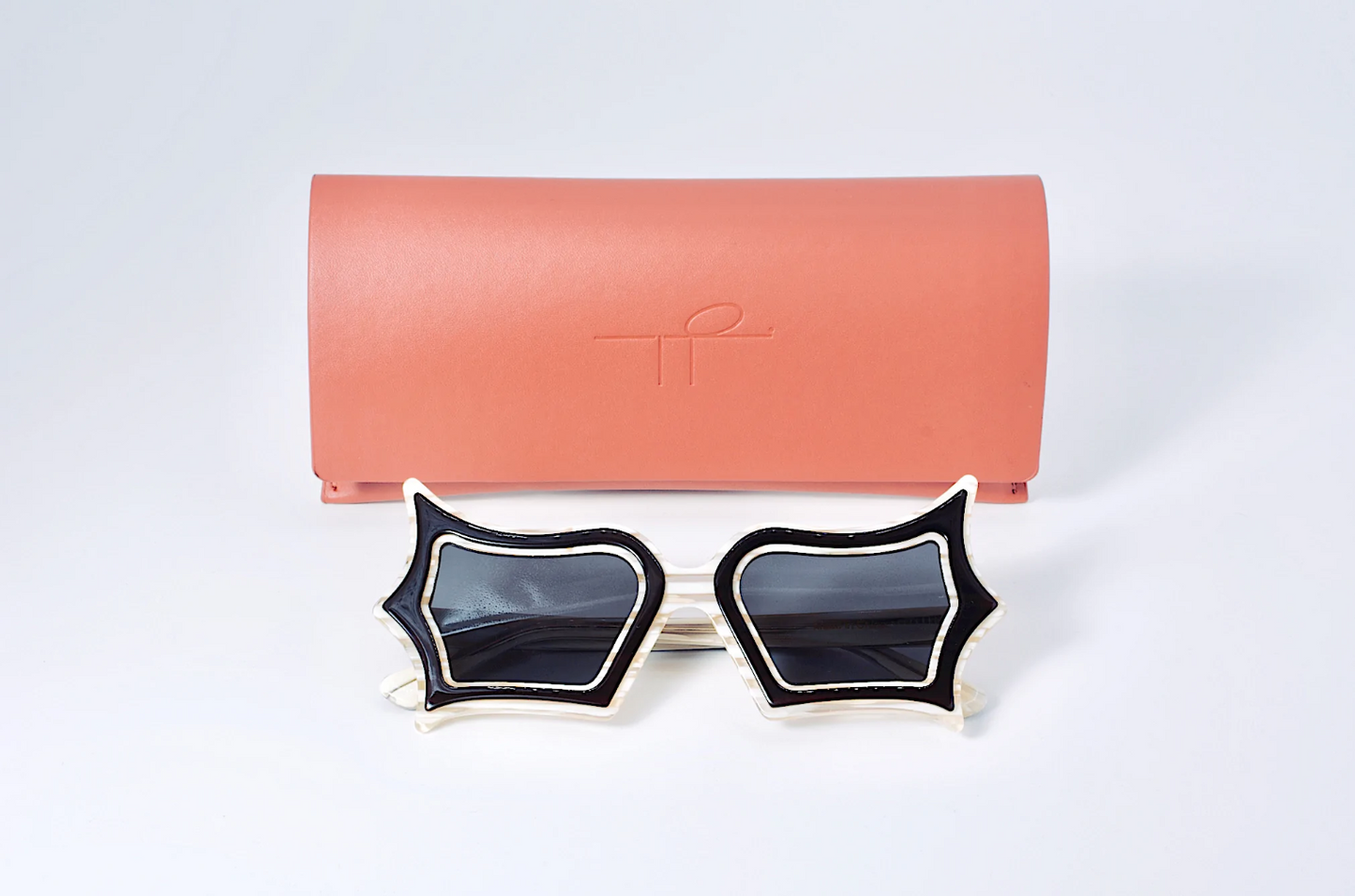Guggenheim Sunglasses - Pearl