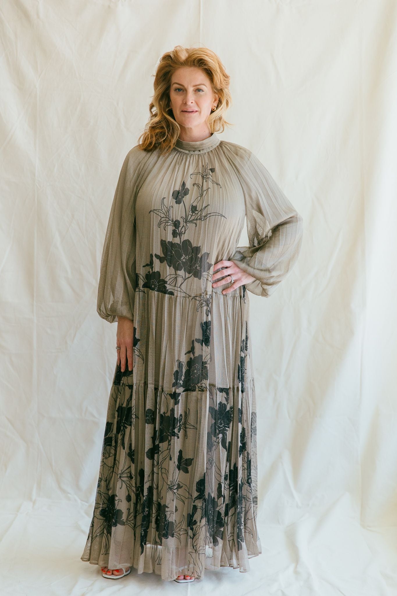 QUI Privé Gold Dress