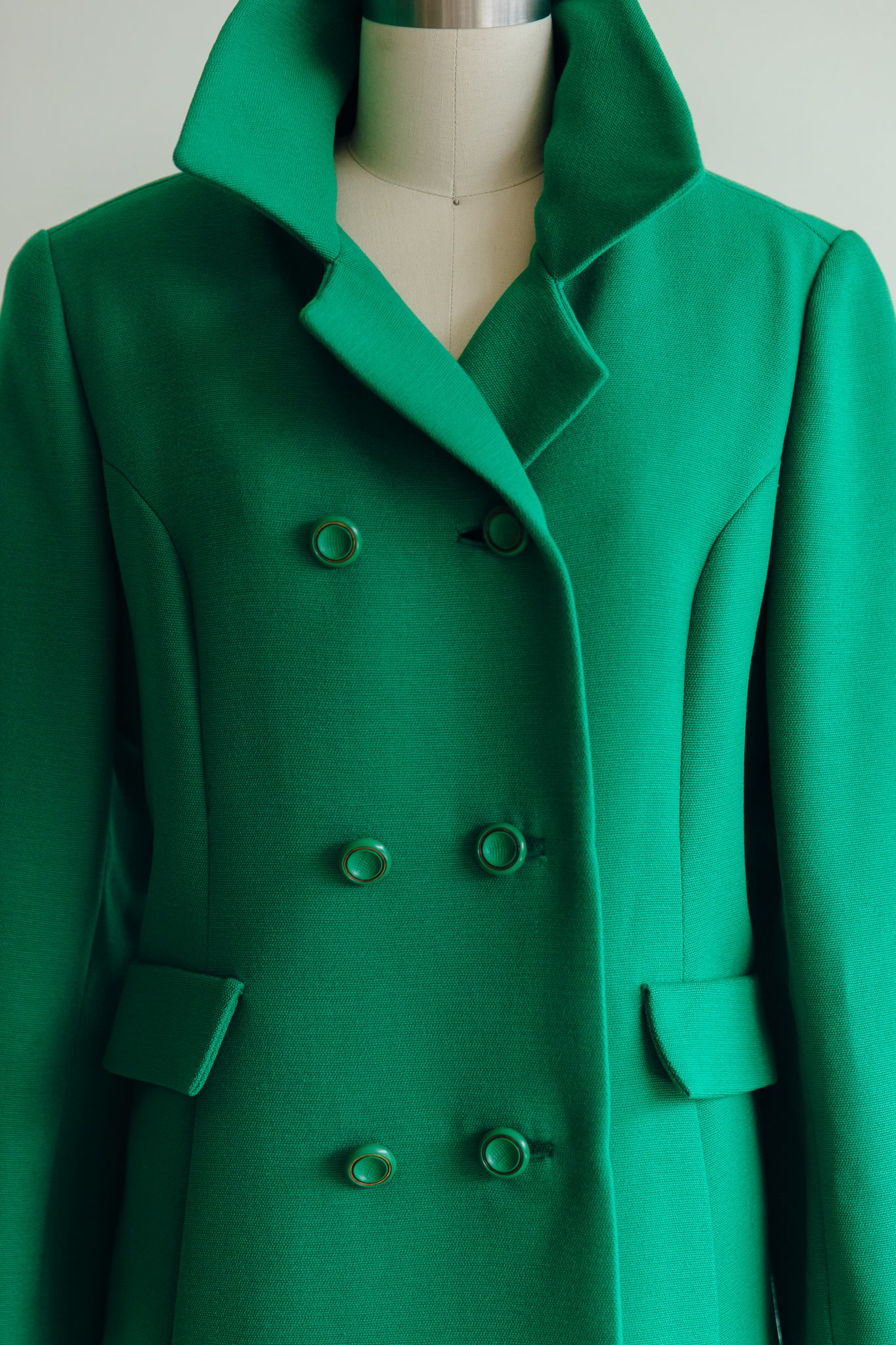 Kessler's Portrait Room Fashion Green Coat