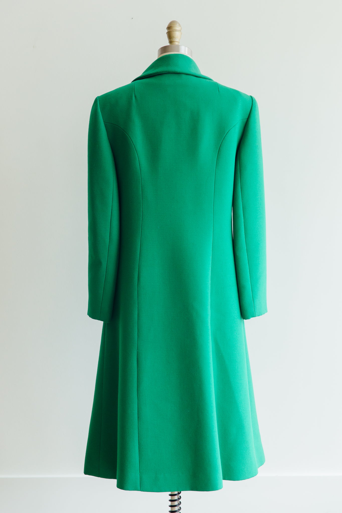 Kessler's Portrait Room Fashion Green Coat