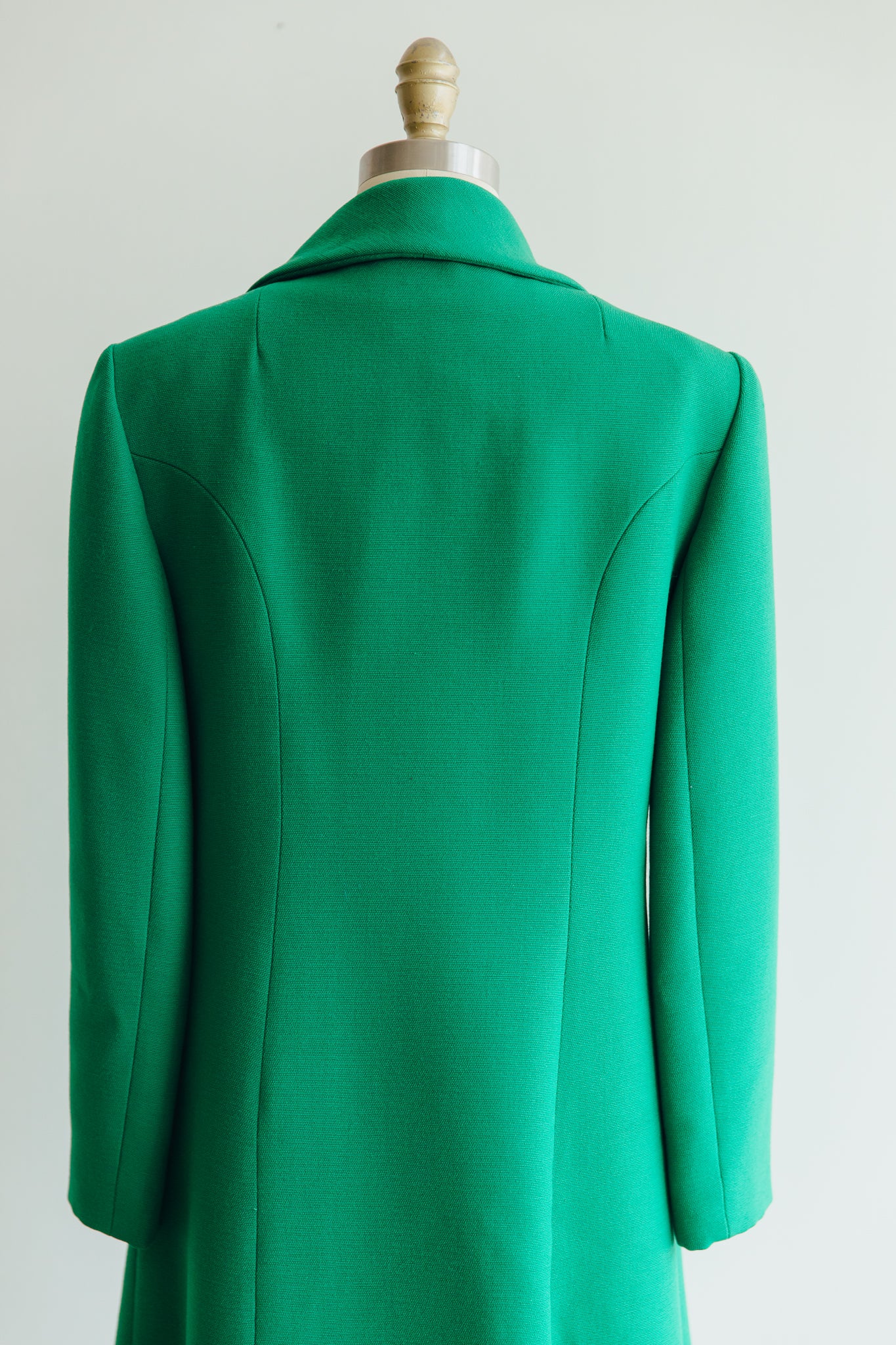 Kessler's Portrait Room Fashion Green Coat